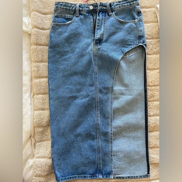 PRETTY LITTLE THING denim slit skirt size UK10 - Picture 8 of 8